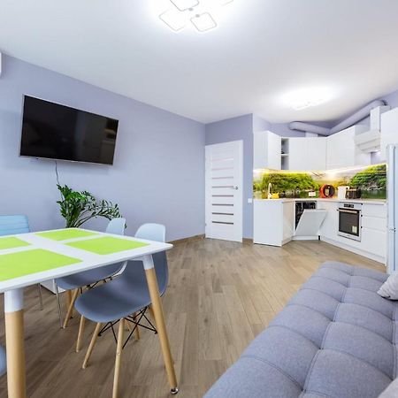 Квартира У Будинку З Власним Бомбосховищем Біля Жд Вокзалу 50 М2 Apartment Kiev Bagian luar foto